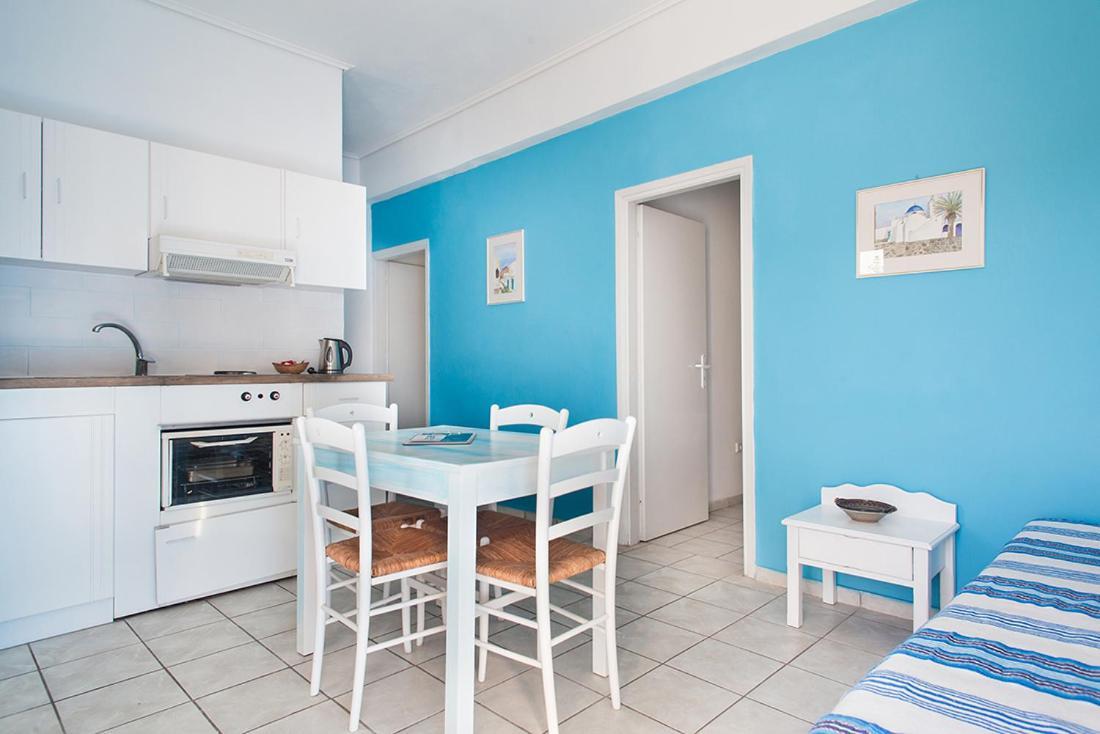 קסילוקסטרו Daphne'S Club Hotel Apartments מראה חיצוני תמונה