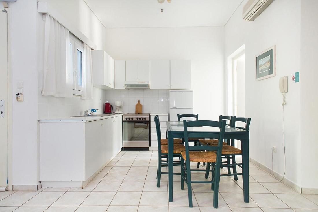קסילוקסטרו Daphne'S Club Hotel Apartments מראה חיצוני תמונה